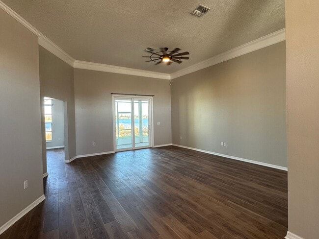 Photo - LakeFront Home in Haines City. Lawncare  Included