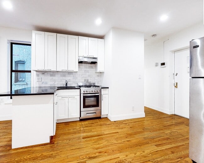 Photo - Edgecombe Avenue Unidad 2B