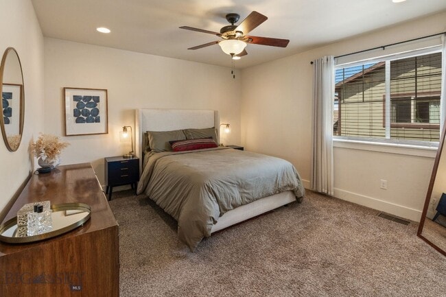 Photo - 3891 Galloway St