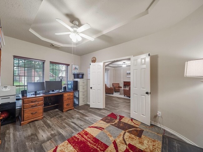 Photo - 719 Rock Springs Dr