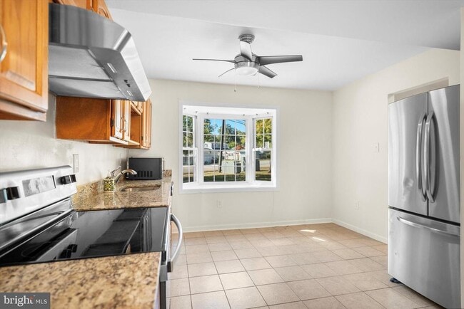 Photo - 14797 Tamarack Pl