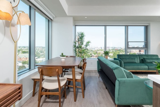 Photo - 425 Massachusetts Ave Unidad ID1252109P