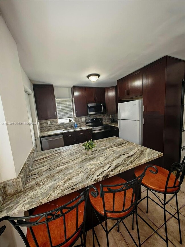 Photo - 4807 Ponce de Leon Blvd Unit 2