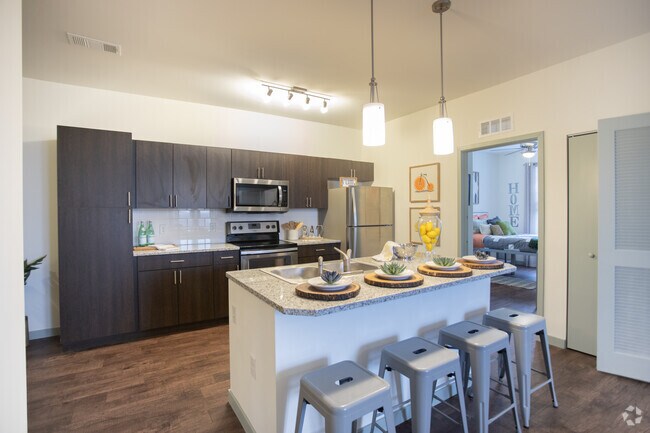 4BR, 4BA-Model