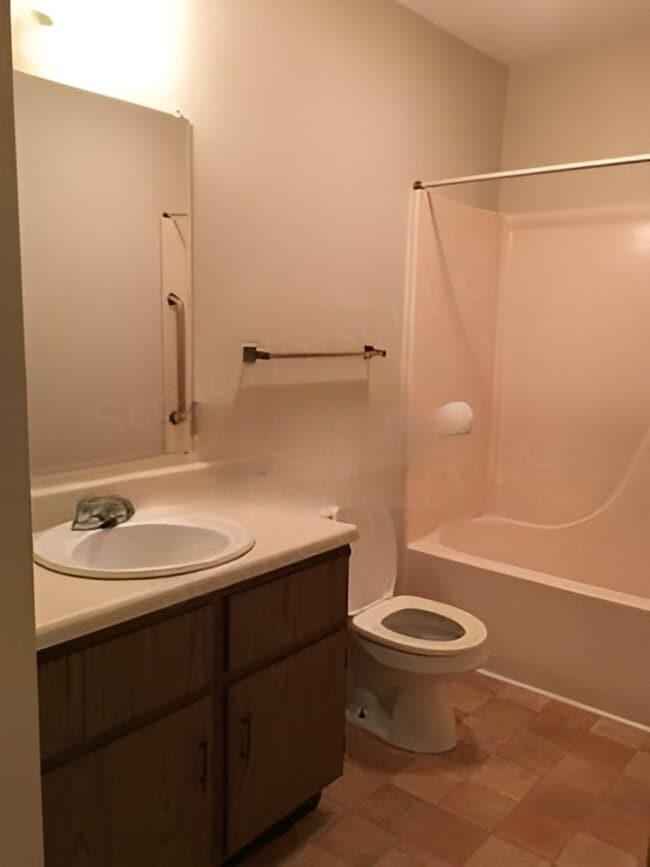 Photo - Buffalo Apartments (Bison Terrace) Unit 201 (103)