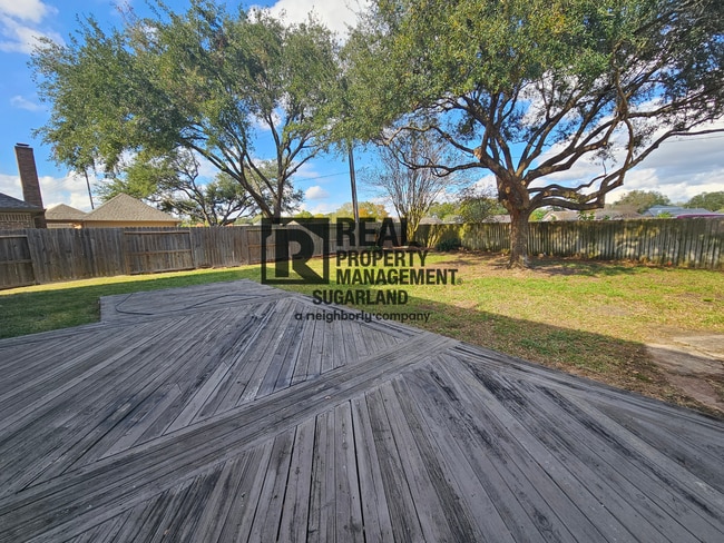 Photo - Executive Living in the Heart of Sugar Land