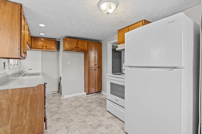 Photo - 1620 S Market St