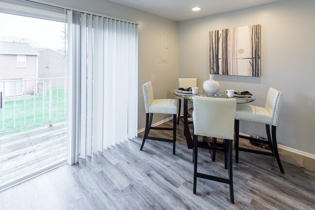 Mills Crossing Apartments and Townhomes For Rent in Owings