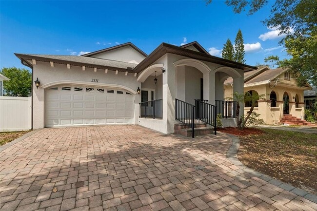 Building Photo - 2311 W Aileen St