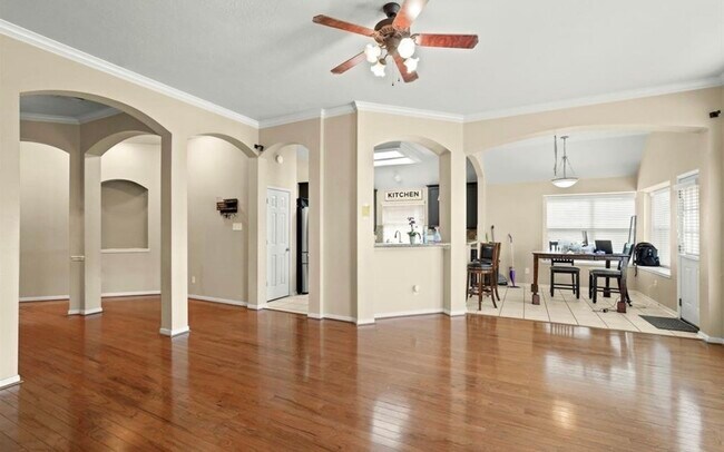 Photo - 3106 Valley Ct