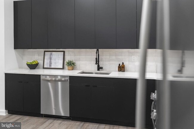 Photo - 1602 Locust St Unidad 401