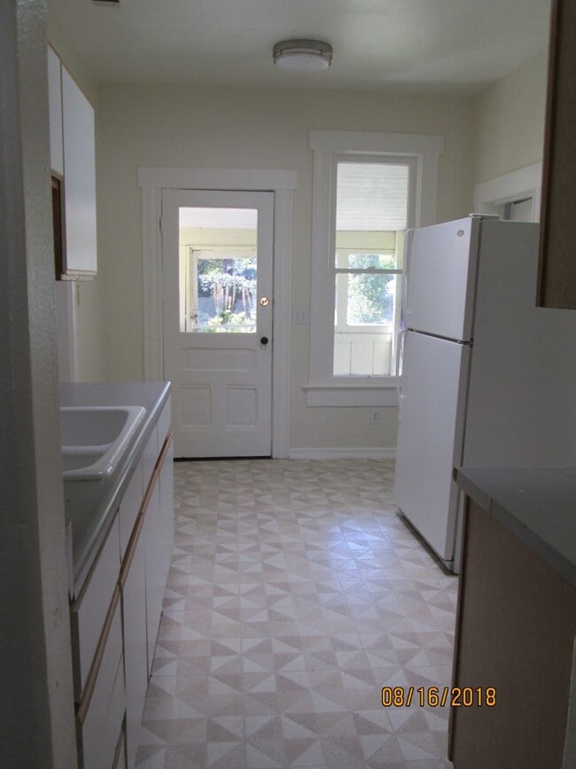 Photo - *DEPOSIT PENDING* Charming 2 Bedroom, 1 Bathroom with loft near Downtown.