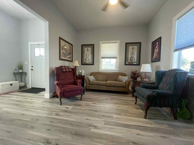 Photo - 3519 Avenue P 1/2