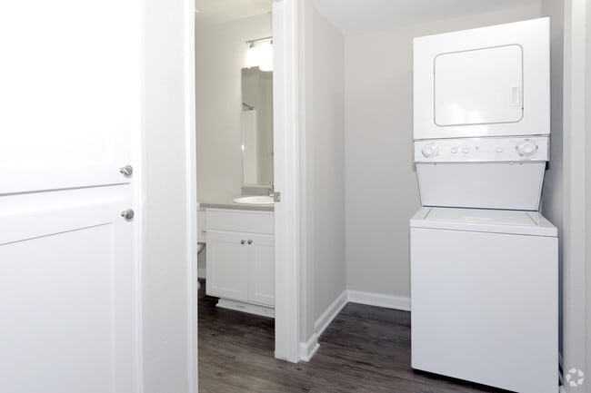 In-Unit Washer & Dryer Included!