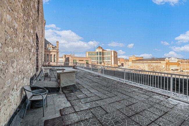 Photo - Gourley Building