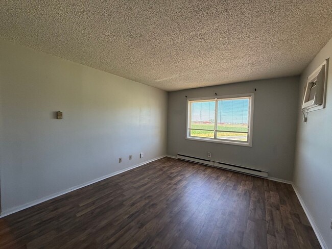 Photo - 2 Bed / 1 Bath Apartment in Warrensburg — Available Now Unit Apt 6