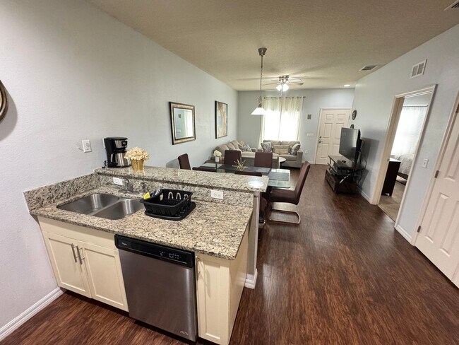 Photo - Exceptional Townhome in West Lucaya Village — Minutes from Walt Disney World