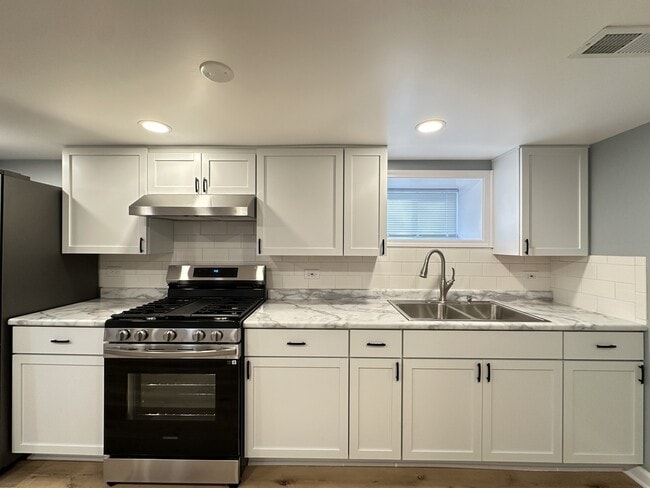 Photo - 2039 W 23rd St Unit G