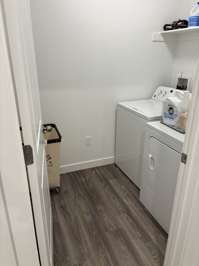 Photo - 582 W 850 S