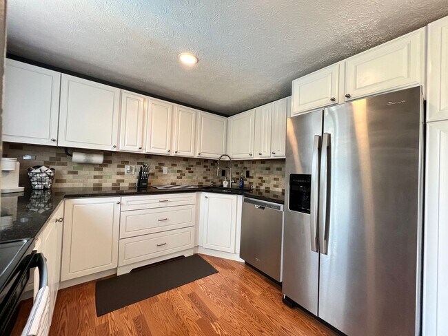 1349 Jennings Ct