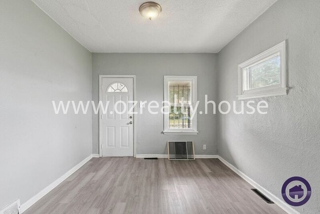Photo - 207 Pulaski St