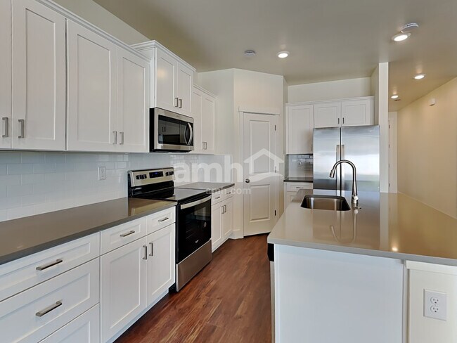 Photo - 724 S Retort Ave