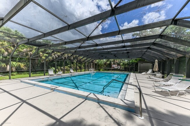 Photo - DRASTIC PRICE DROP!!  PRIME LOCATION Unit B44