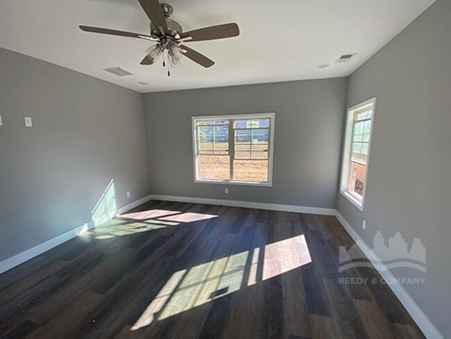 Photo - 1778 Messana St