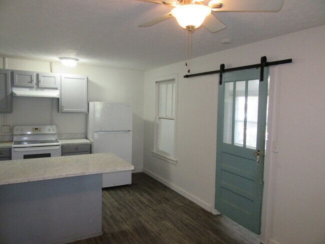 Photo - 1511 Molitor Ave Unidad 1511 Molitor Ave #6