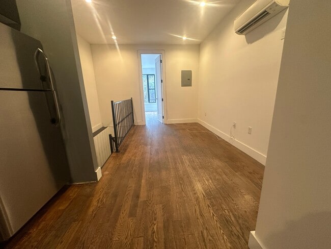 19-15 Palmetto St Unit 1 R