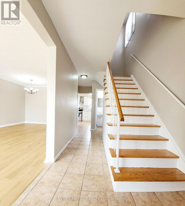 Photo - 14 Faulkner Crescent