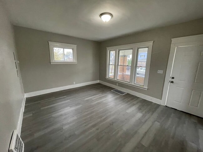 Photo - 1733-1737 Long Ave Unit 1733 Long Ave