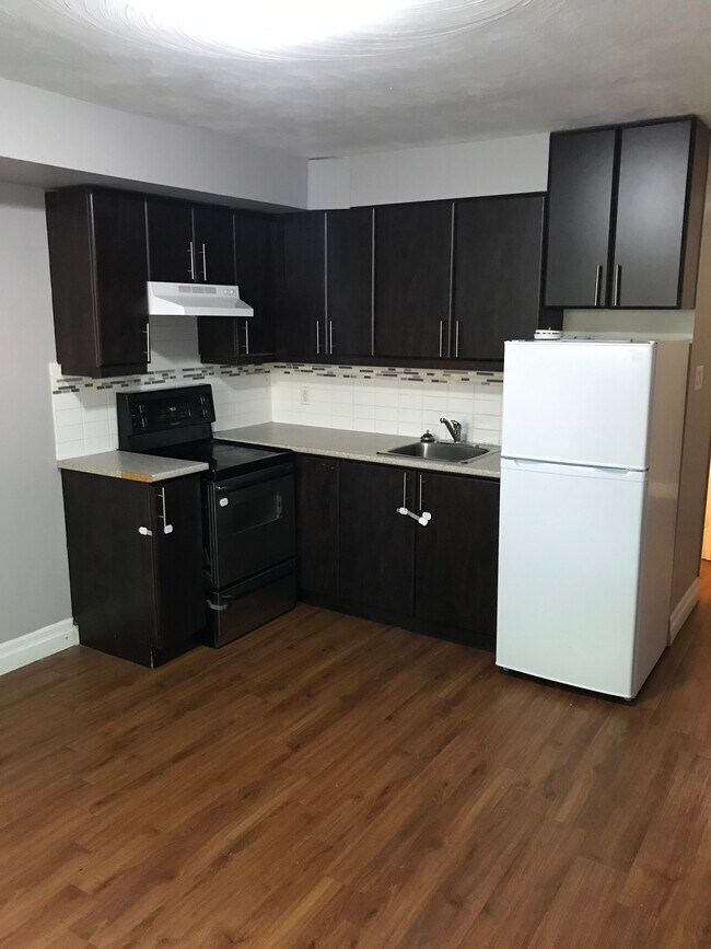 Photo - FIRST FLOOR BACHELOR APARTMENT AVAILABLE NOW Unit 106