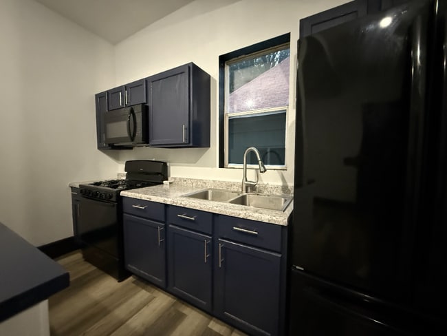 Photo - 623 S 8th St Unit 2