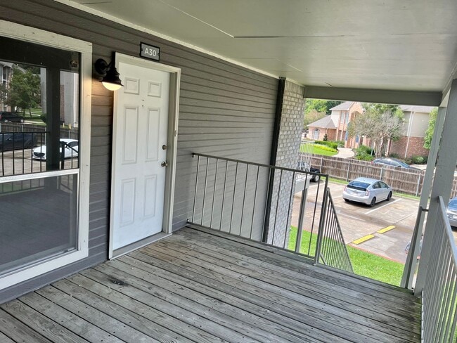 Photo - Spacious 2 BR with great location near LSU and downtown Baton Rouge