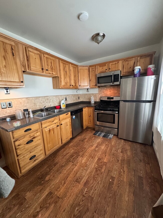 Building Photo - 5905 N Lombard St Rental