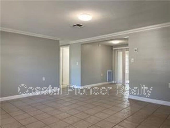 Photo - 1633 Marengo Dr