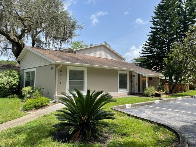 Building Photo - 14739 Morning Dr Rental