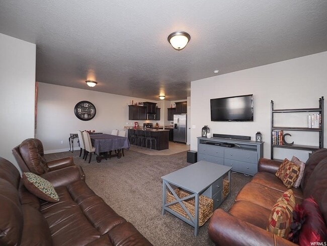 1646 Venetian Way