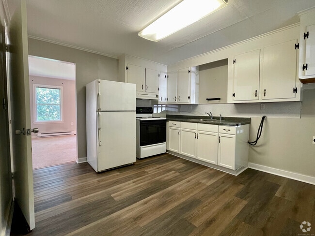 Building Photo - 94 Dunne Ave Rental