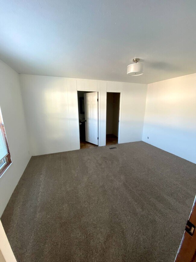 Photo - 1889 Stafford Ct