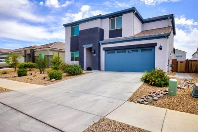 Photo - 4 Bedroom 2.5 Bathroom