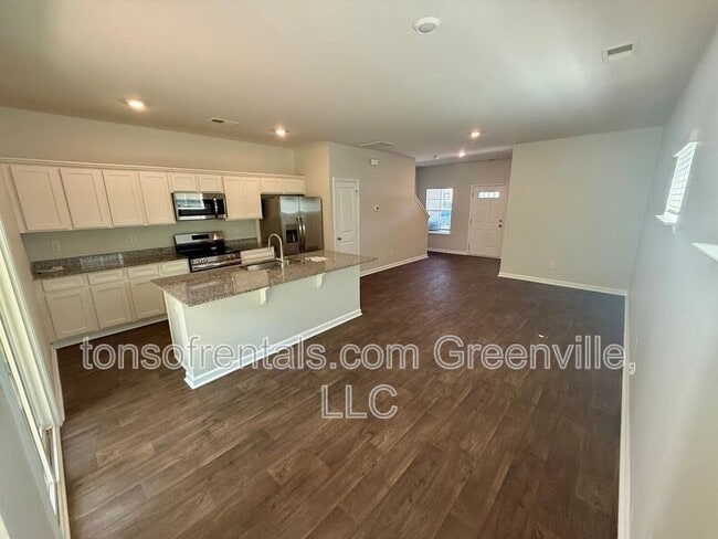 Photo - 121 Pendleton Place Way