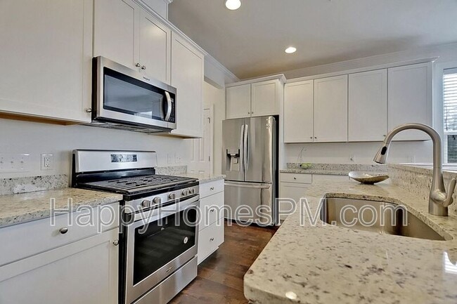 Photo - 1520 Roustabout Way