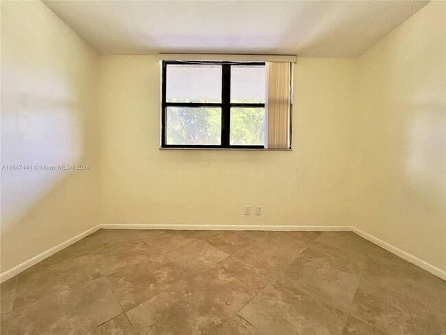 Photo - 109 Lake Emerald Dr Unit 209