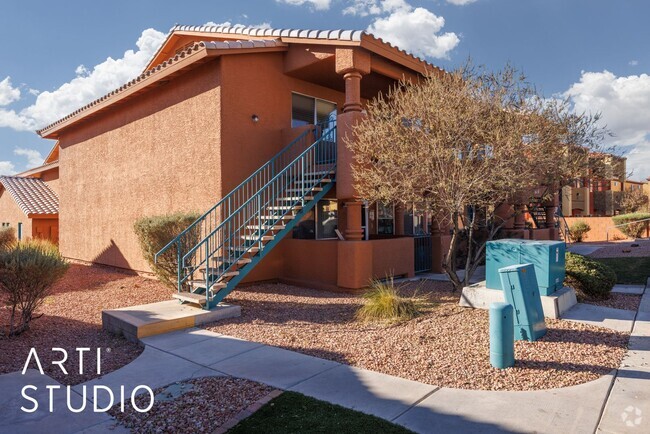 Building Photo - Updated Rock Springs 2 Upper Unit Rental