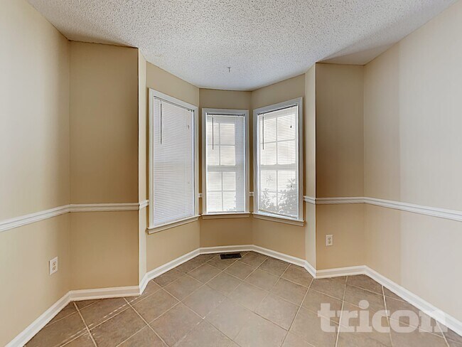 Photo - 153 Clear Brook Trail