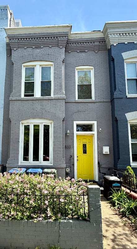 Photo - 833 6th St NE