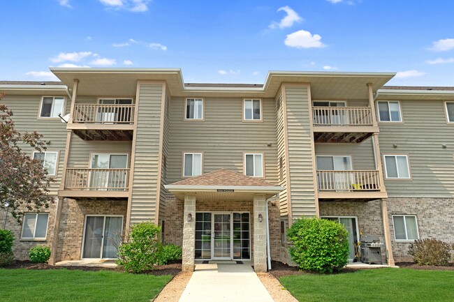 Saddle Brook Apartments - Saddle Brook Apartments