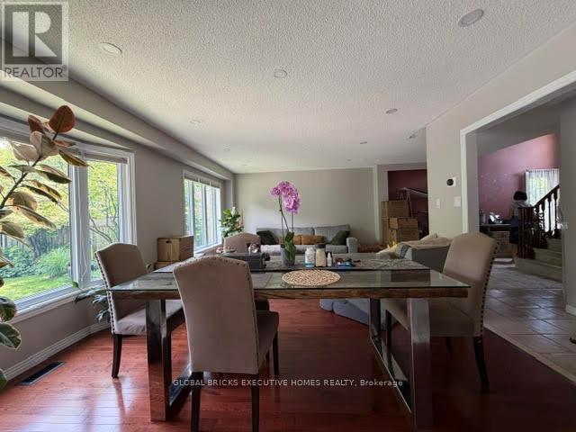 Photo - 162 Boulding Ave